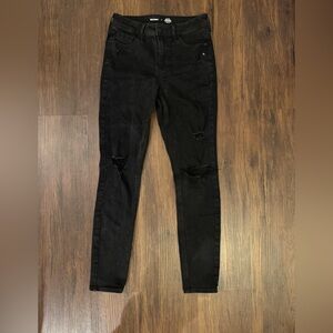 Old Navy Rockstar Super Skinny Black Distressed Jeans